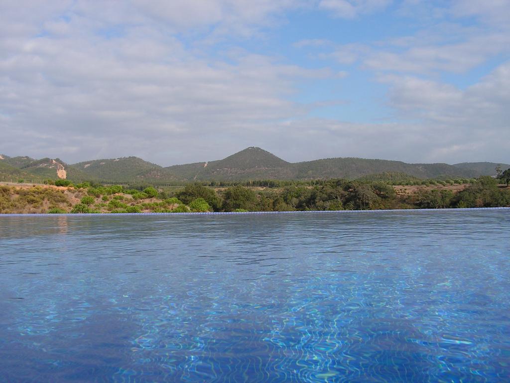 Herdade Do Amarelo Nature & Spa วิลานอวา ดิ มิลฟงติส ภายนอก รูปภาพ